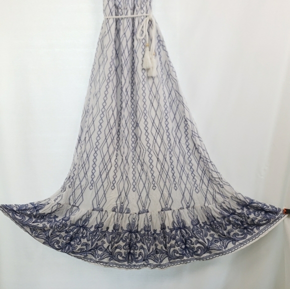 Maxi Dress - Picture 6 of 10